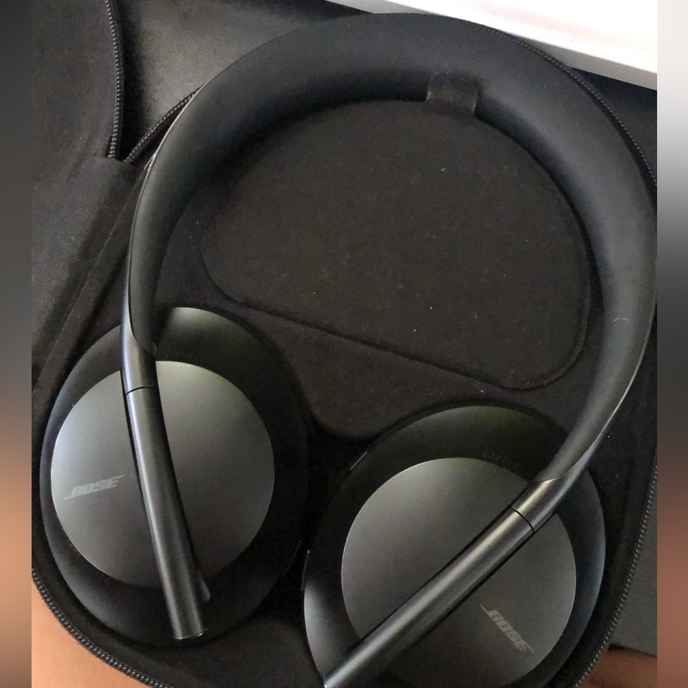 Bose 700 headphones